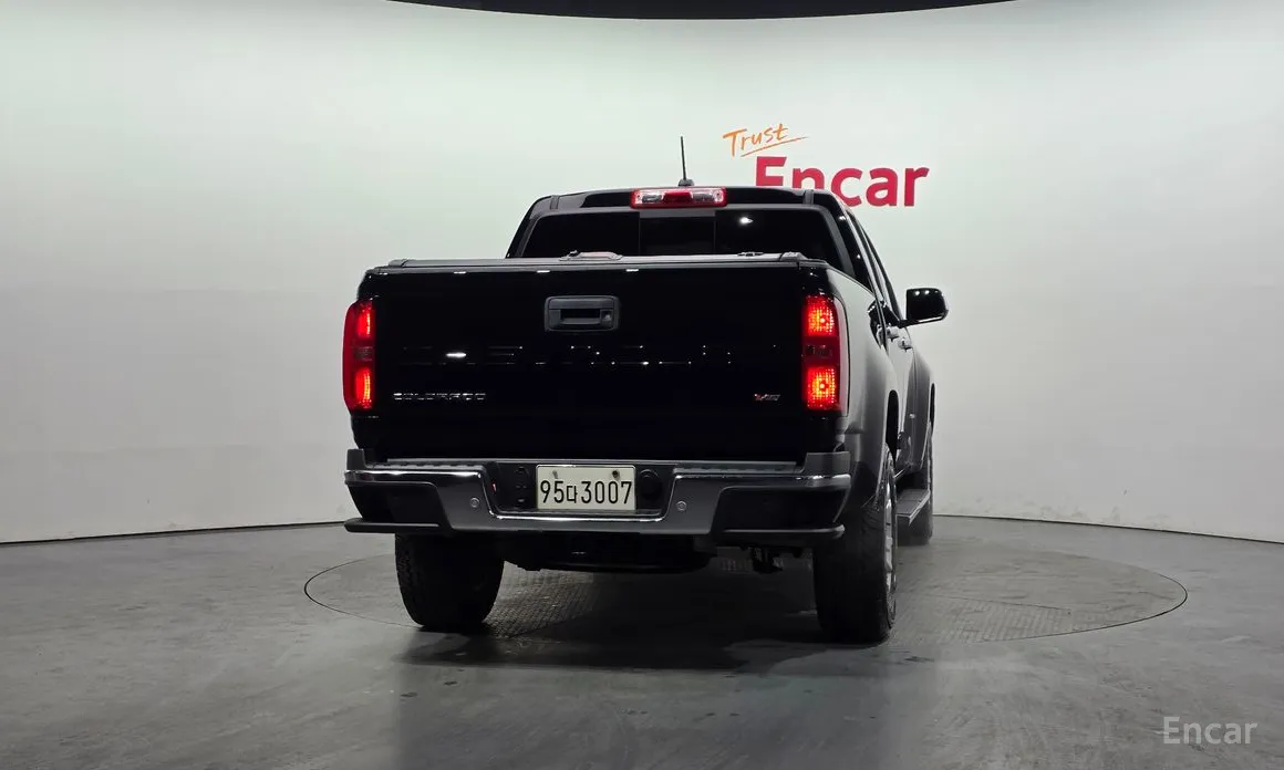 Фото 4 - Chevrolet Colorado