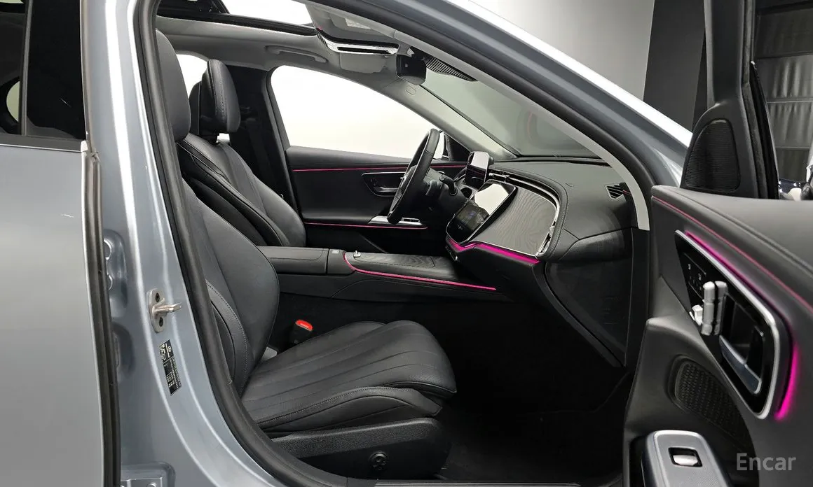 Фото 11 - Mercedes-Benz E-Class