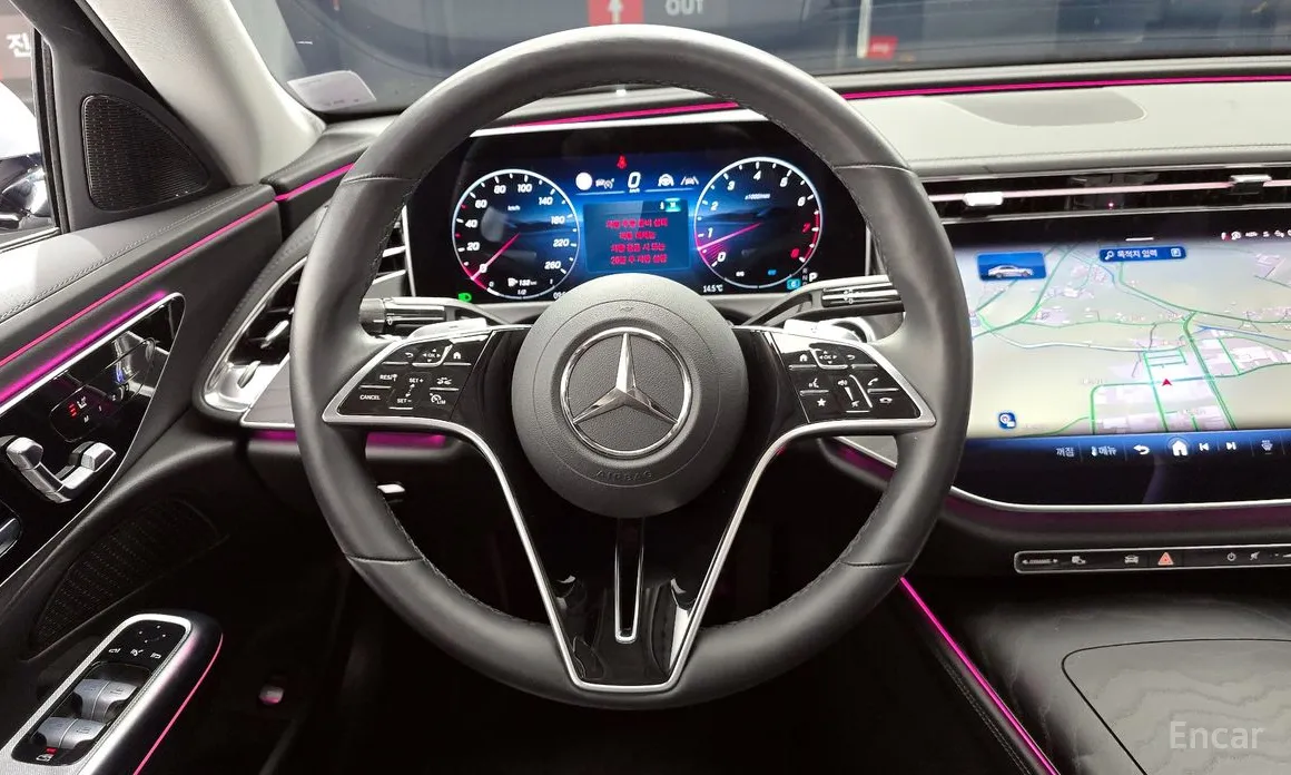 Фото 13 - Mercedes-Benz E-Class