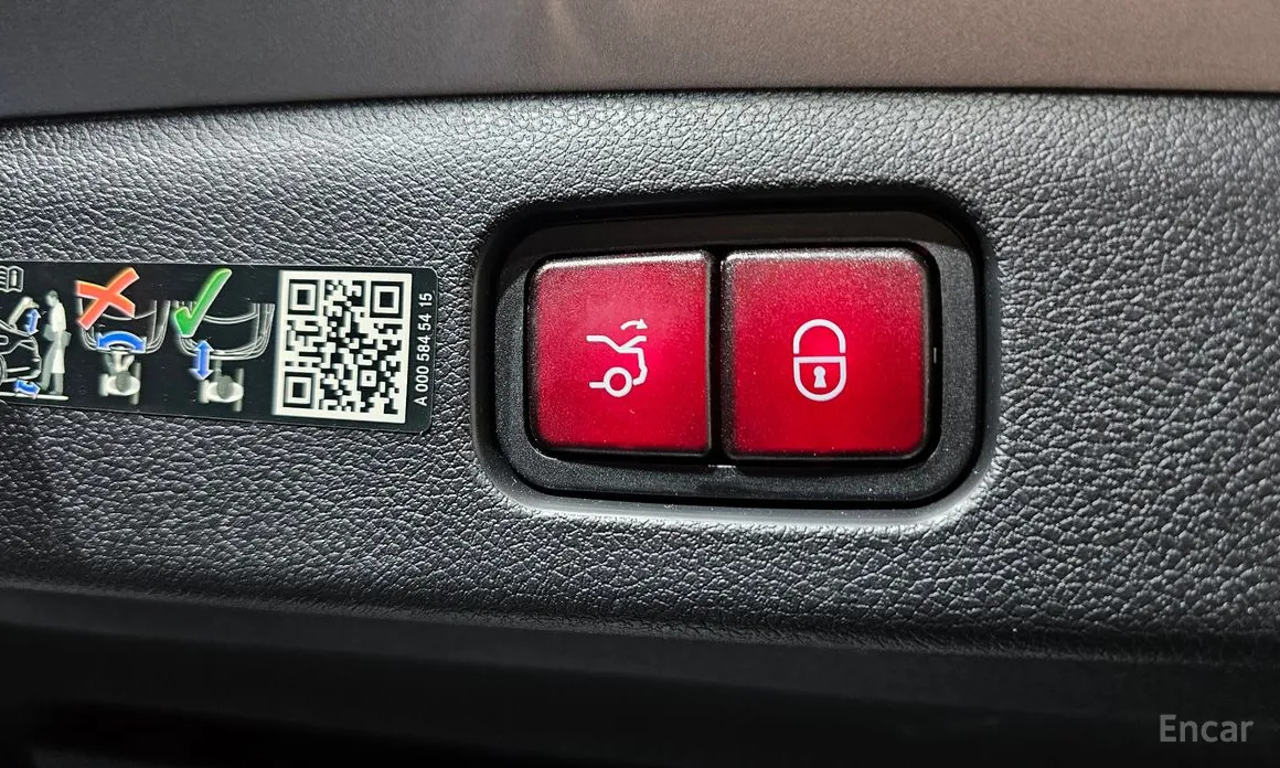 Фото 20 - Mercedes-Benz E-Class