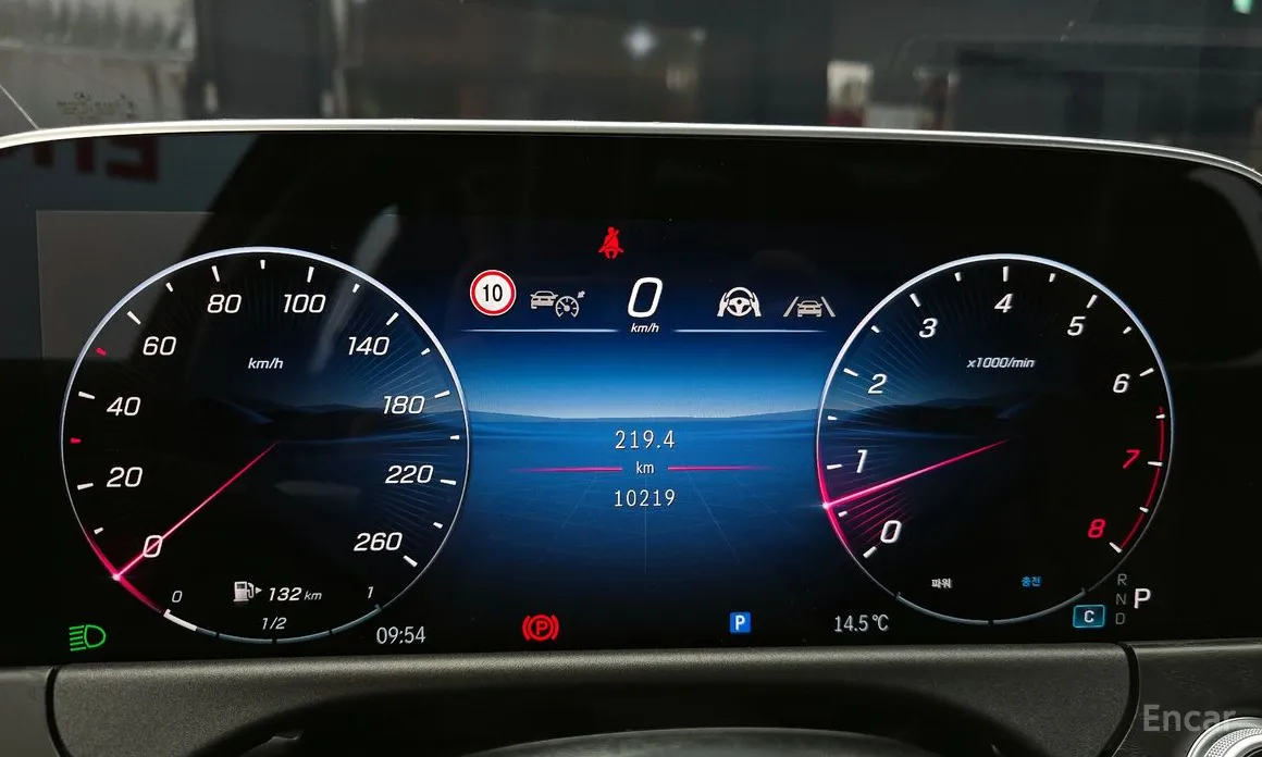 Фото 8 - Mercedes-Benz E-Class