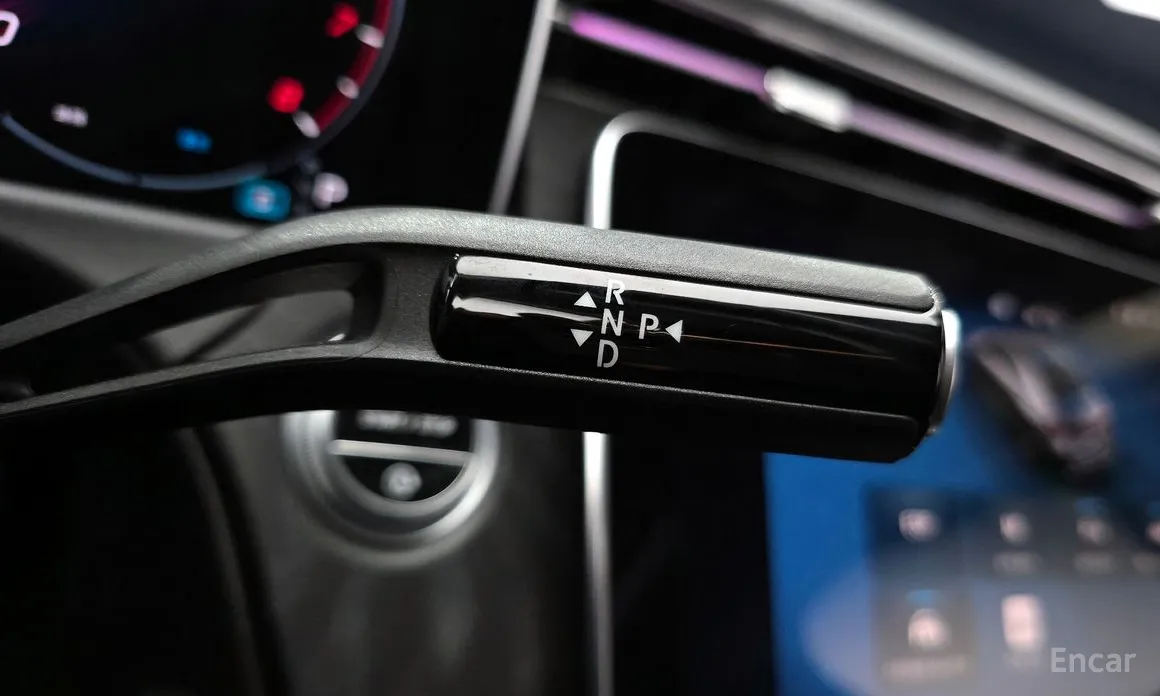 Фото 9 - Mercedes-Benz E-Class