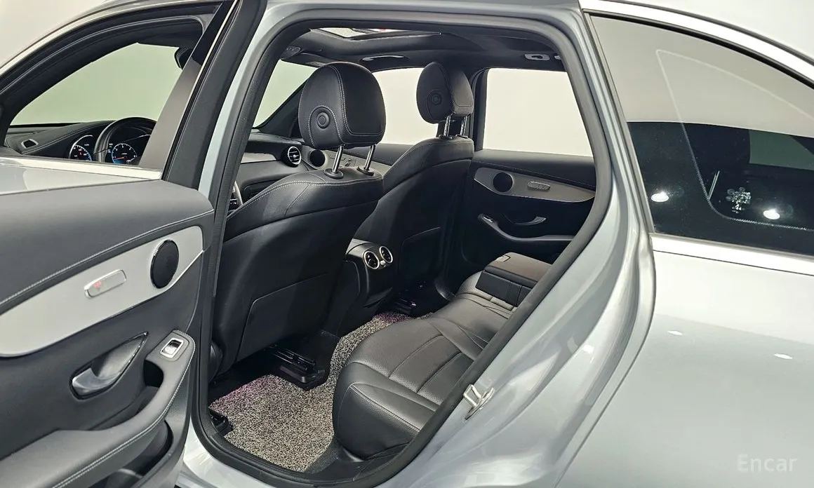 Mercedes-Benz GLC-Class 2016 GLC220 d 4MATIC