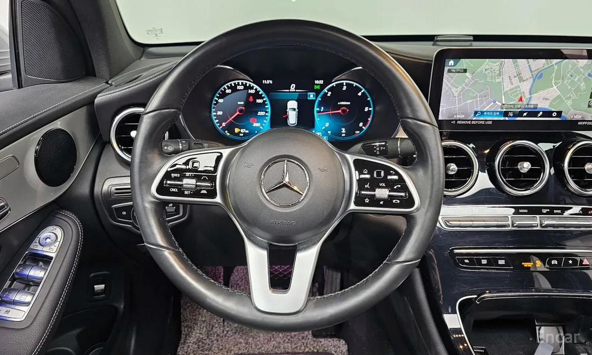 Mercedes-Benz GLC-Class 2016 GLC220 d 4MATIC