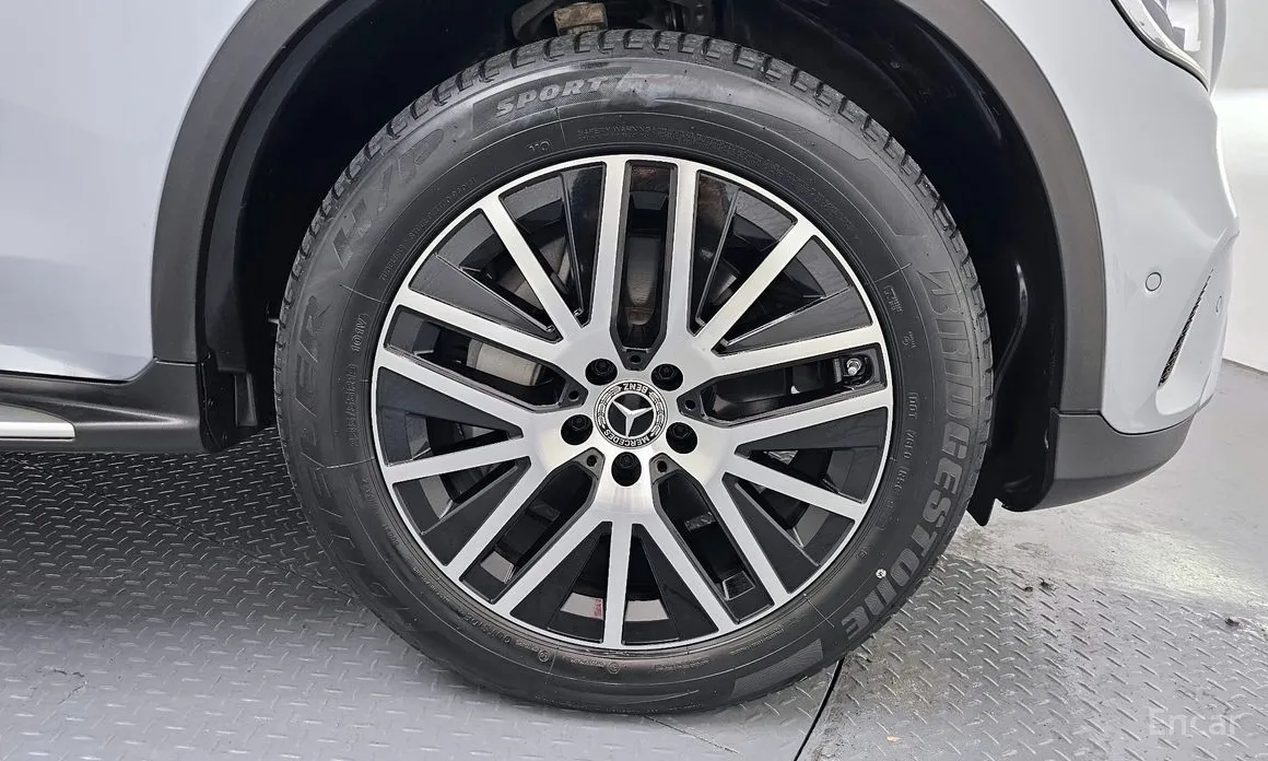 Mercedes-Benz GLC-Class 2016 GLC220 d 4MATIC