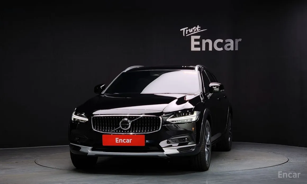 Фото 3 - Volvo V90