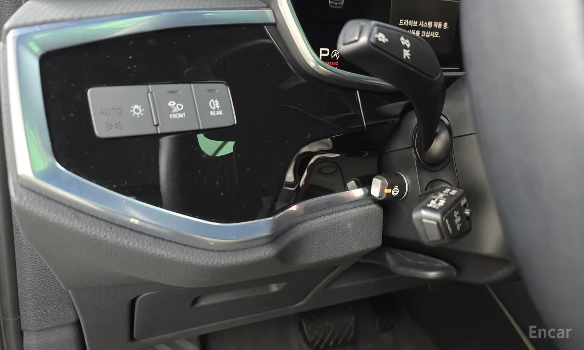 Фото 18 - Audi Q3