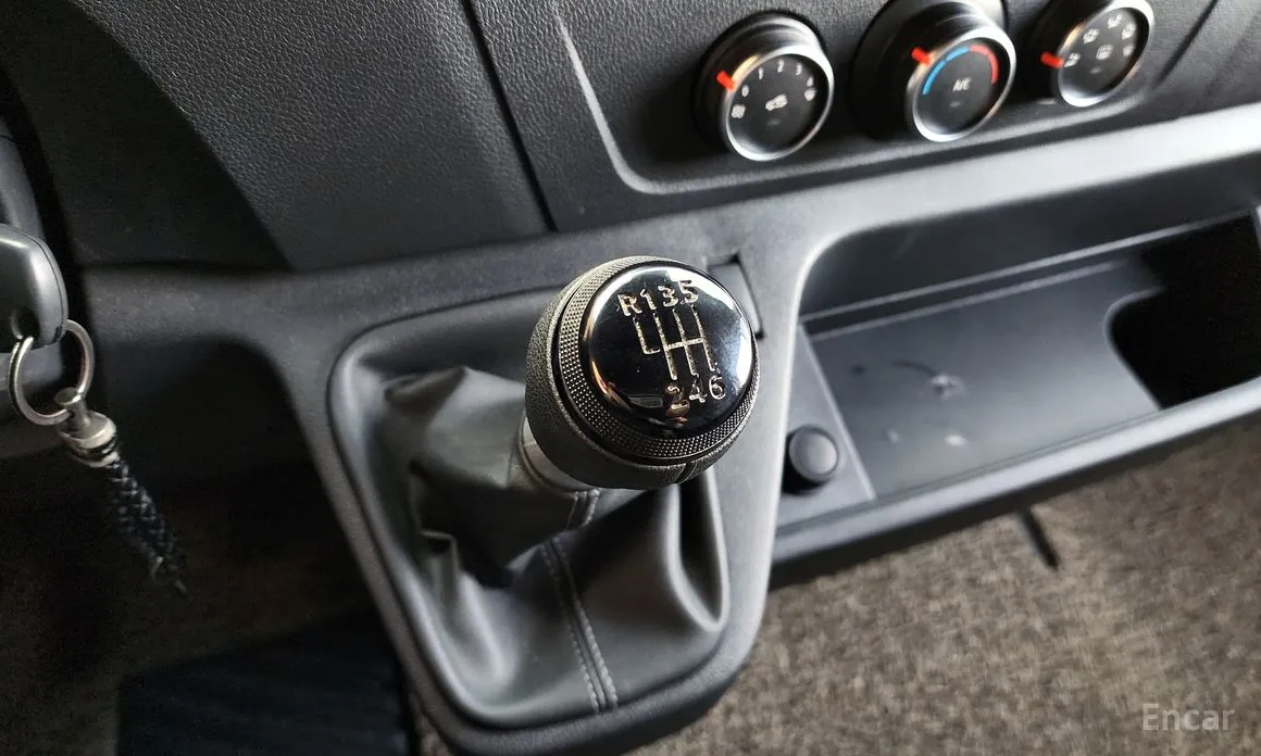 Фото 9 - Renault Master