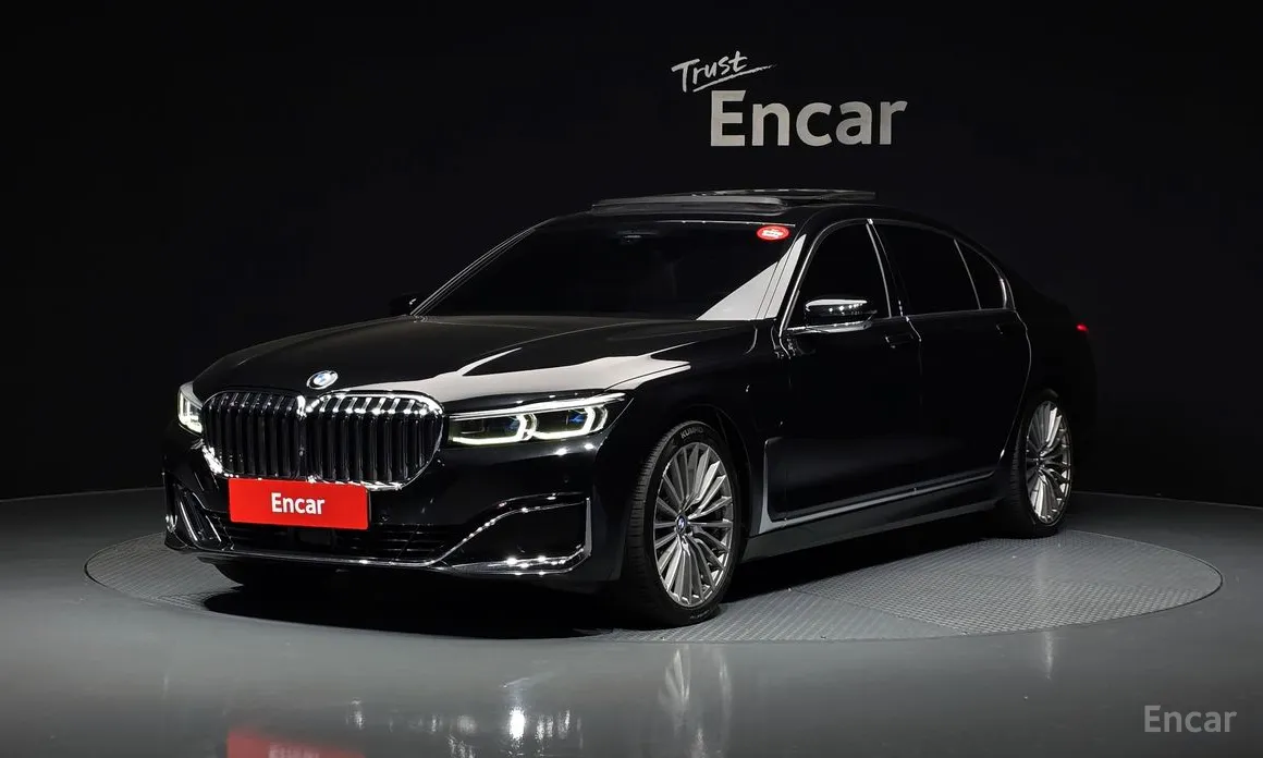 Фото 1 - BMW 7 Series