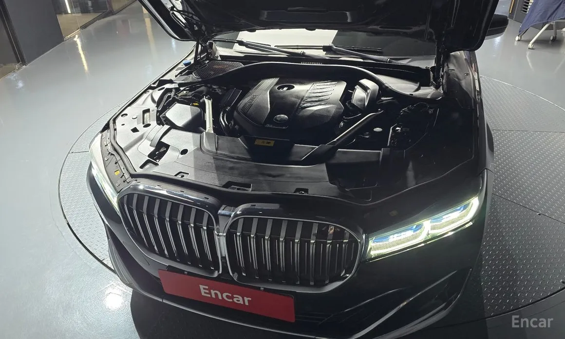 Фото 6 - BMW 7 Series