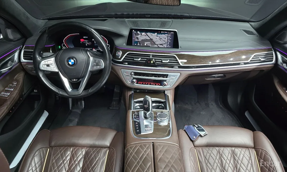 Фото 7 - BMW 7 Series