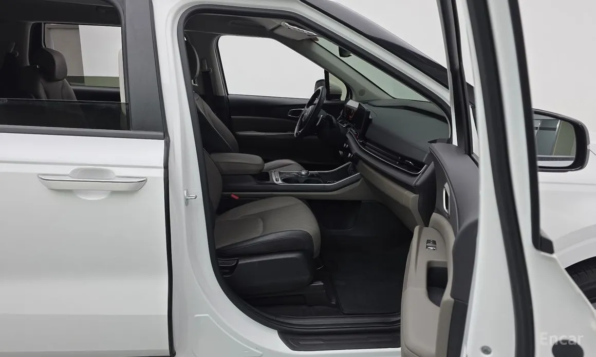 Фото 11 - Kia Carnival