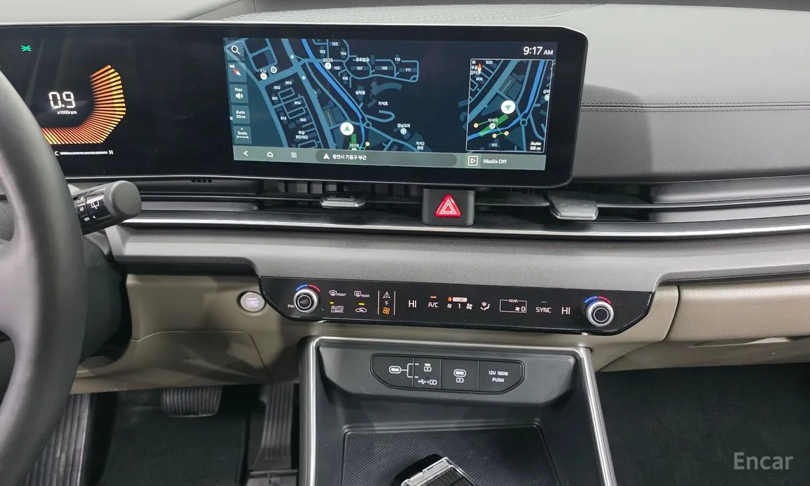 Фото 15 - Kia Carnival