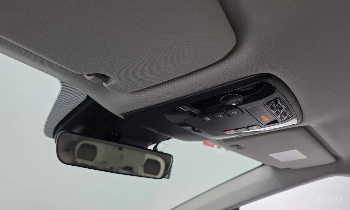 Фото 18 - Kia Carnival