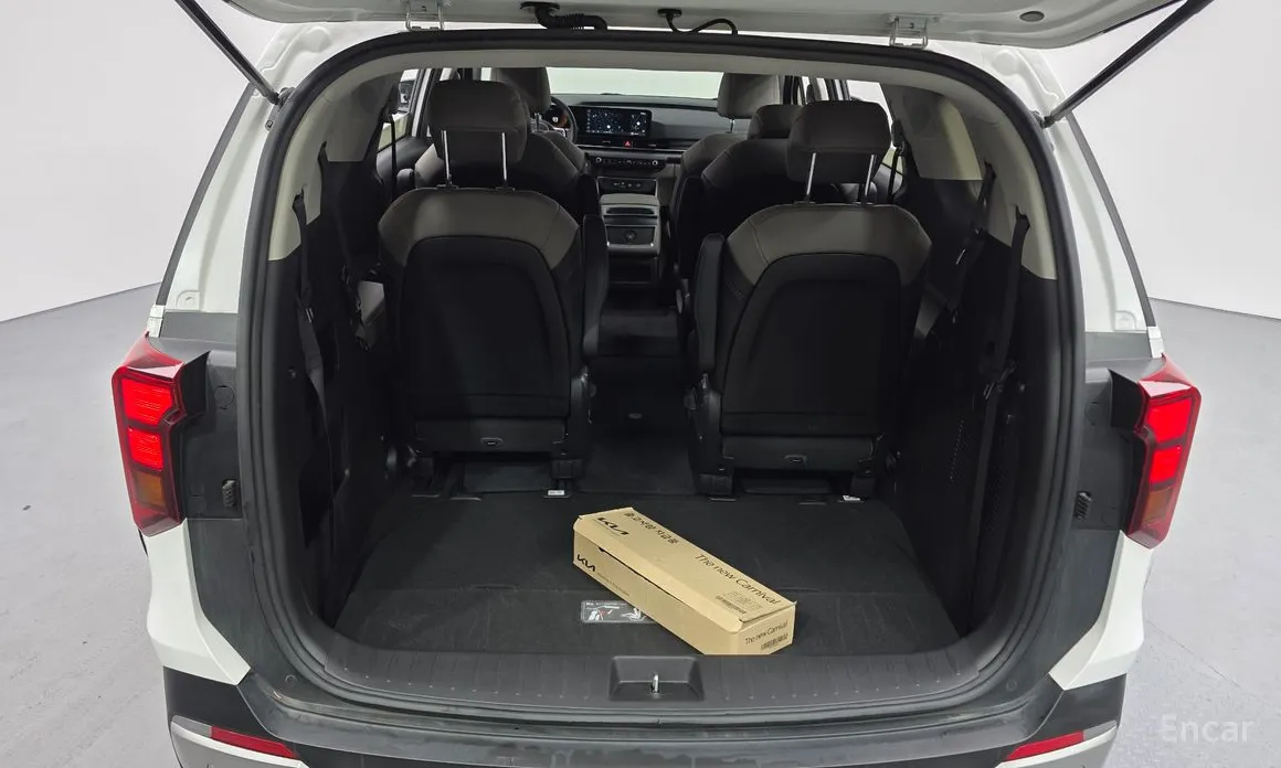 Фото 20 - Kia Carnival