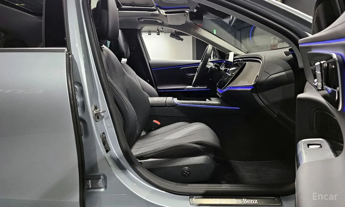 Фото 10 - Mercedes-Benz E-Class