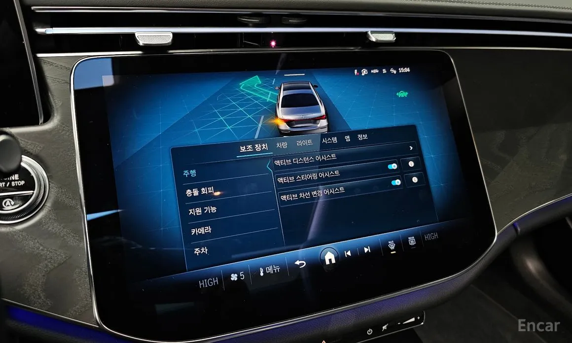 Фото 14 - Mercedes-Benz E-Class