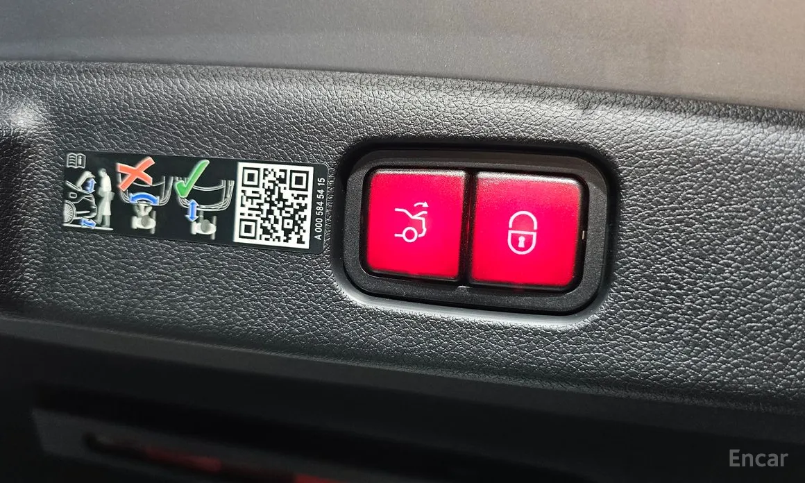 Фото 20 - Mercedes-Benz E-Class