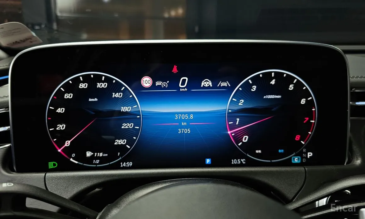 Фото 8 - Mercedes-Benz E-Class