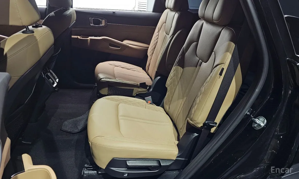 Фото 12 - Kia Sorento