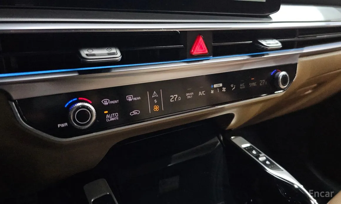 Фото 16 - Kia Sorento