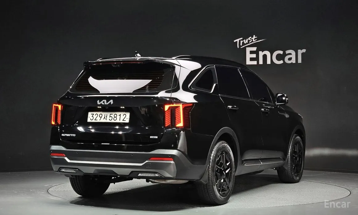 Фото 2 - Kia Sorento