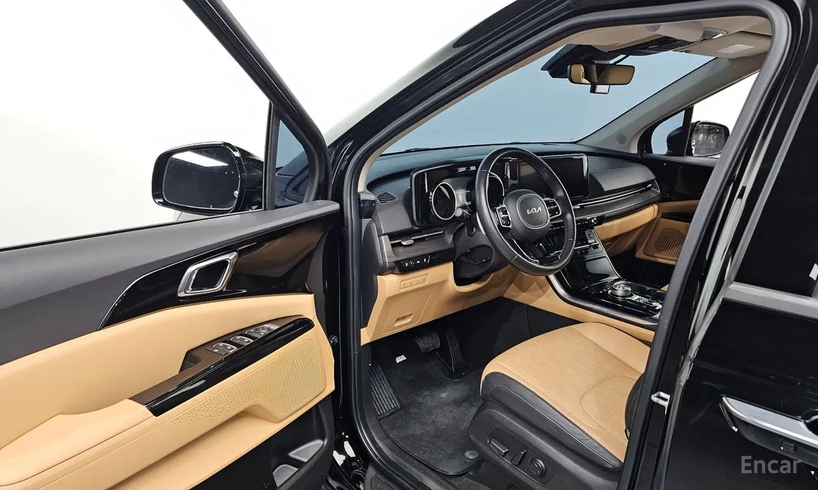 Фото 10 - Kia Carnival