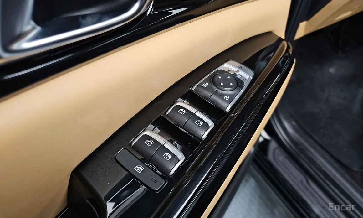 Фото 12 - Kia Carnival