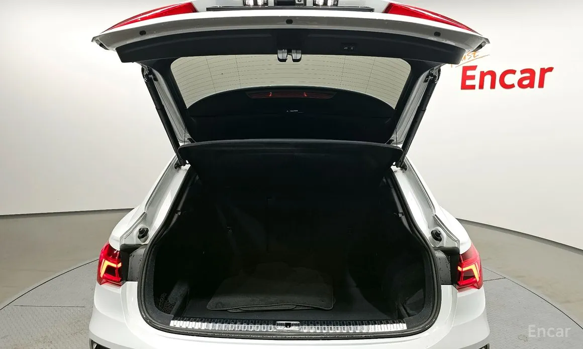 Фото 20 - Audi Q3