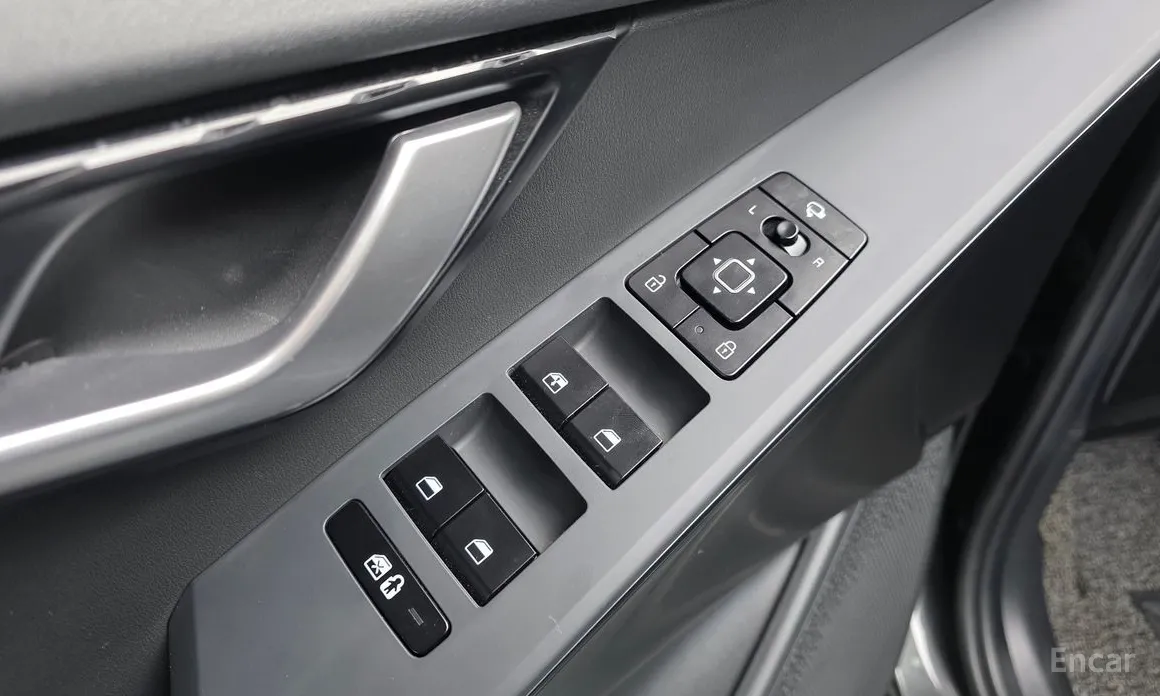 Фото 12 - Kia Niro