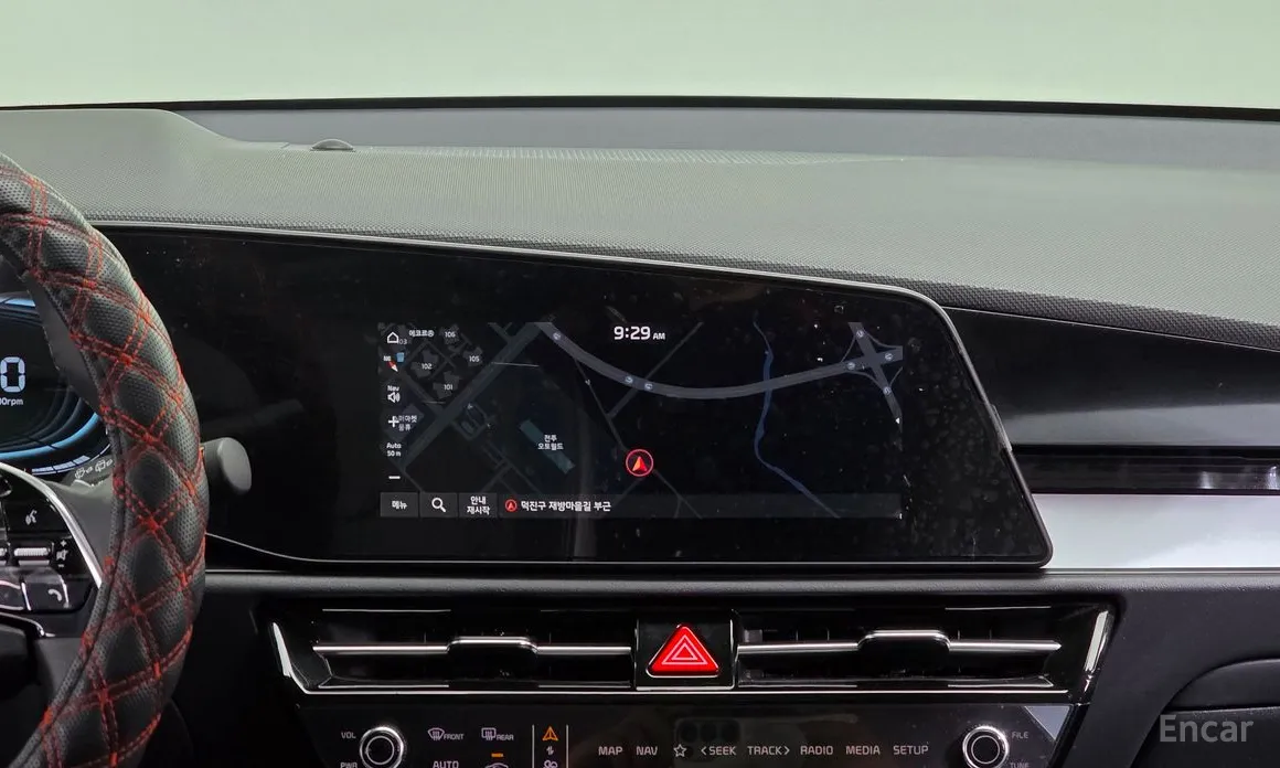 Фото 16 - Kia Niro