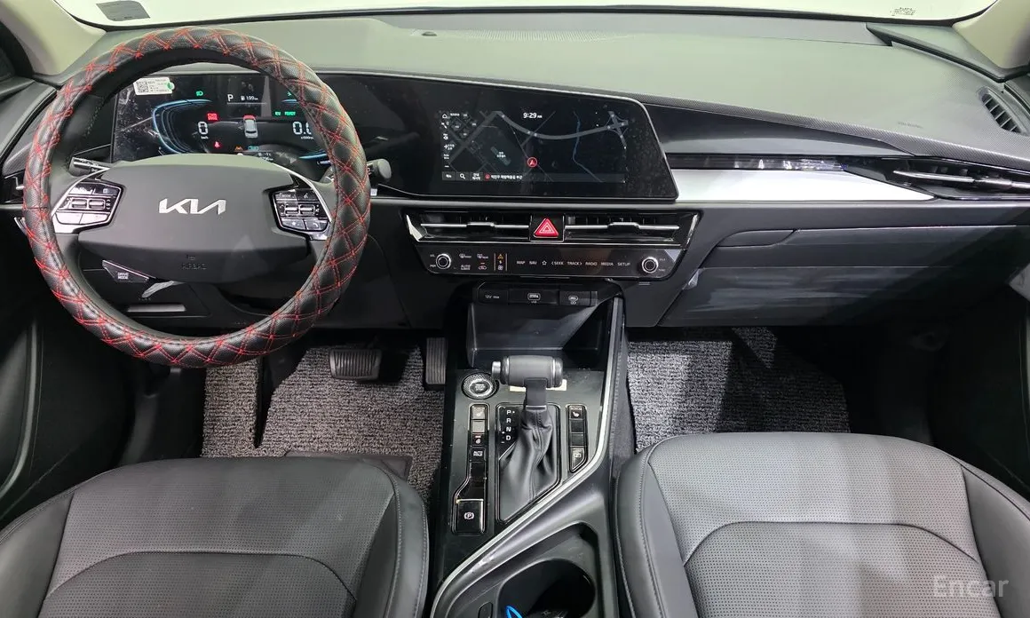 Фото 7 - Kia Niro