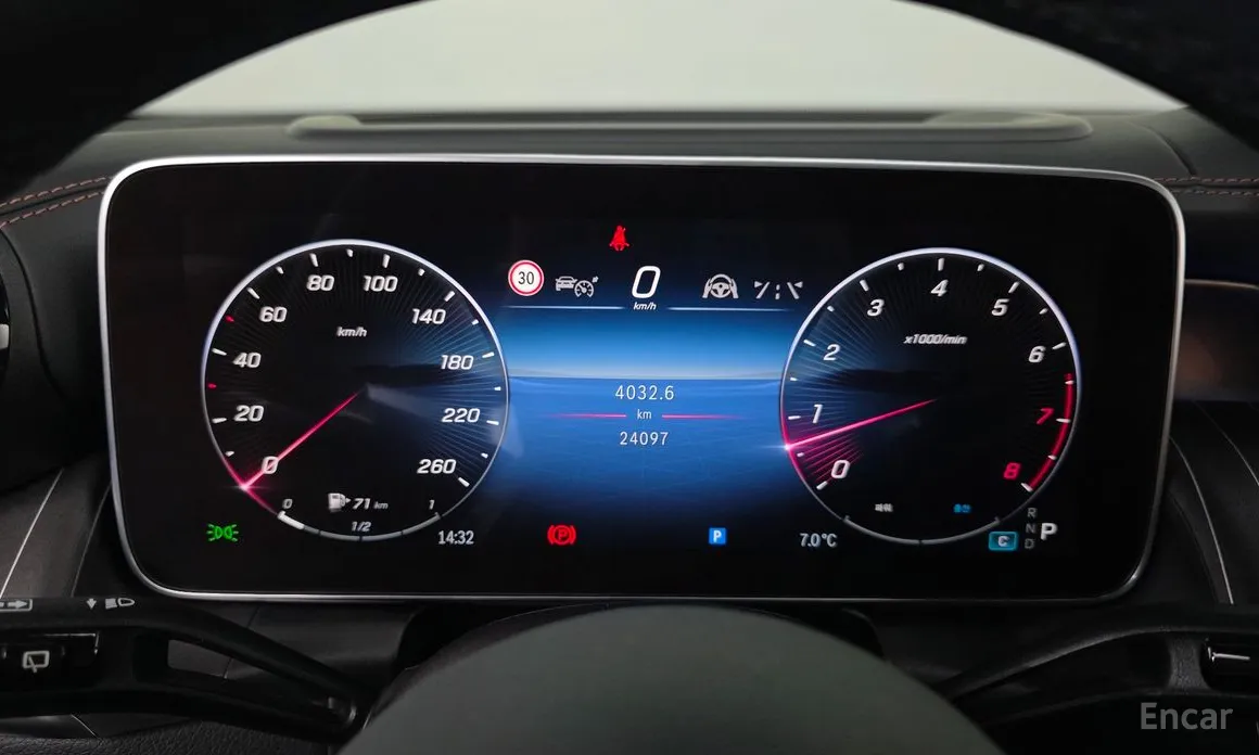 Фото 8 - Mercedes-Benz GLC-Class