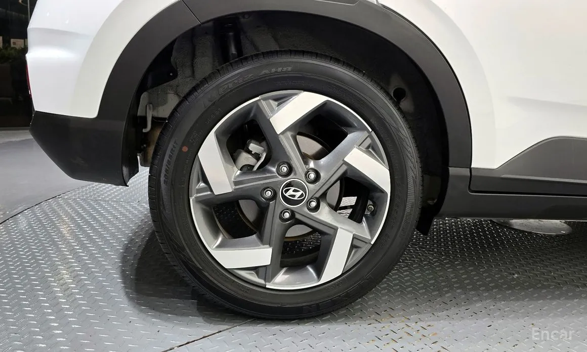 Фото 5 - Hyundai Venue