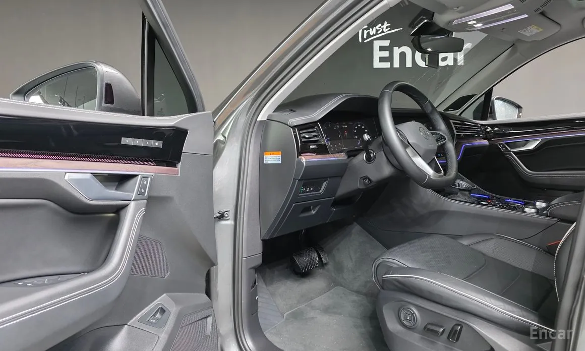 Фото 13 - Volkswagen Touareg