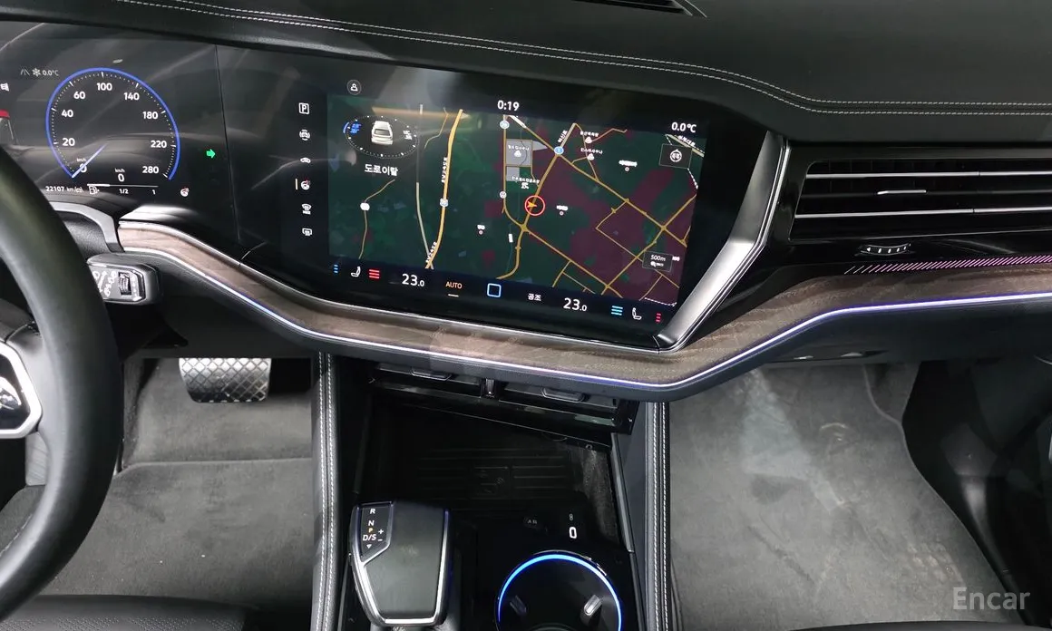 Фото 15 - Volkswagen Touareg