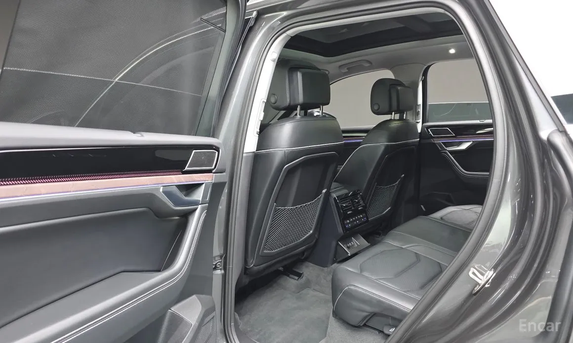 Фото 17 - Volkswagen Touareg