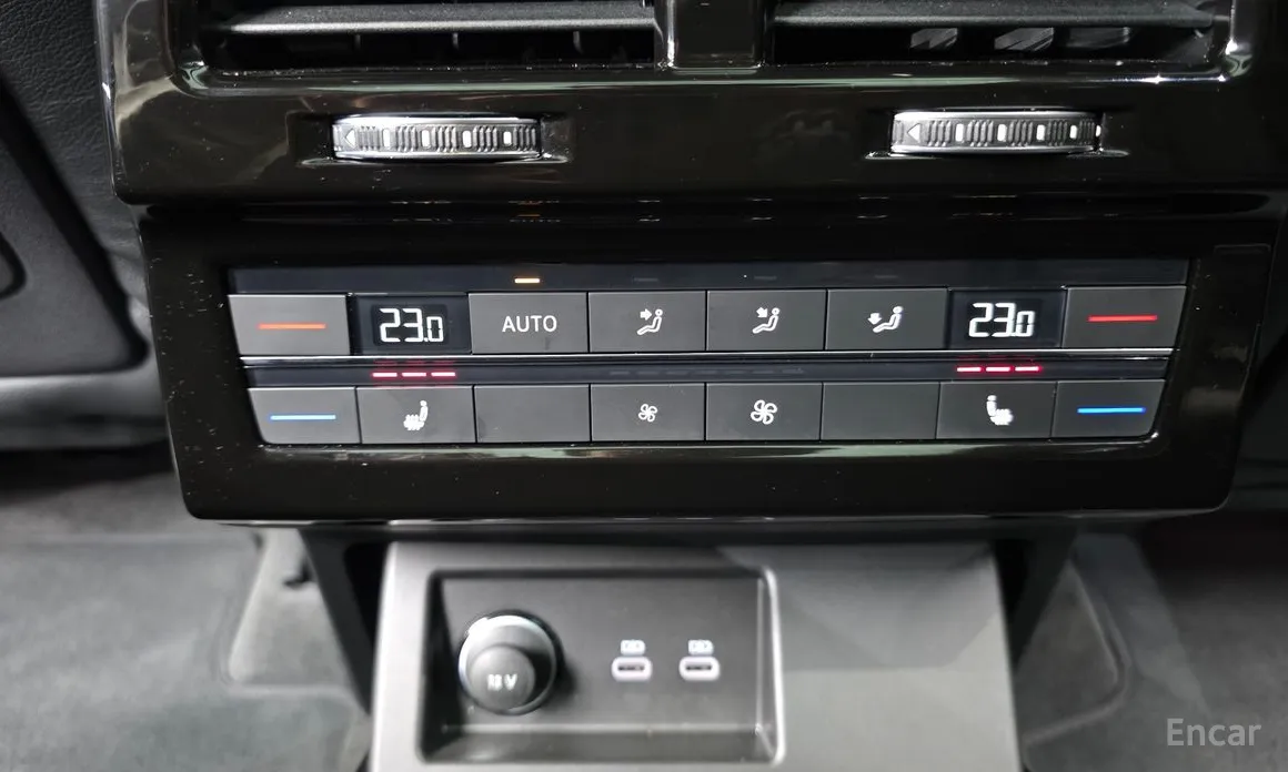 Фото 18 - Volkswagen Touareg