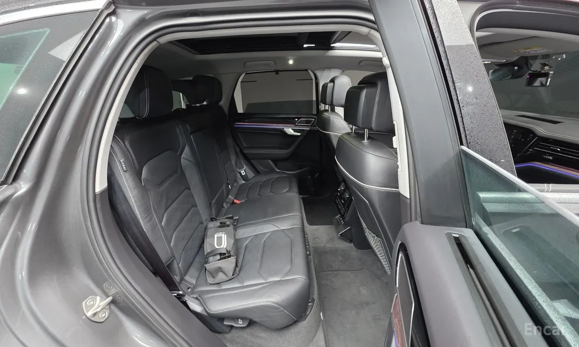 Фото 19 - Volkswagen Touareg