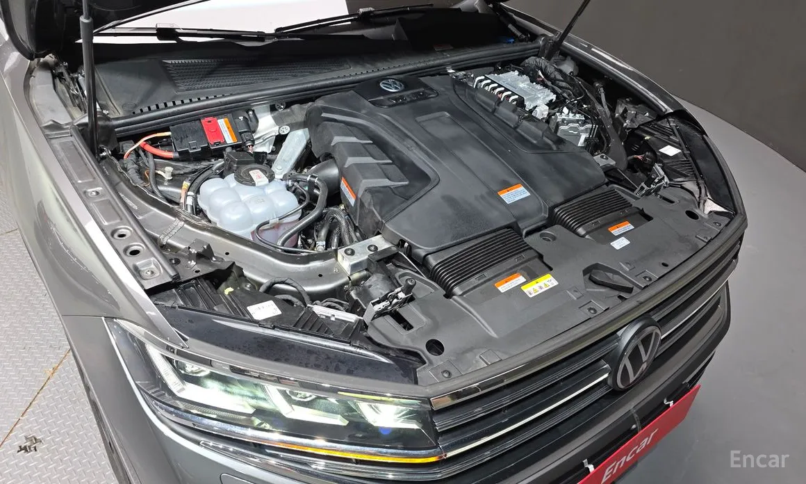 Фото 6 - Volkswagen Touareg