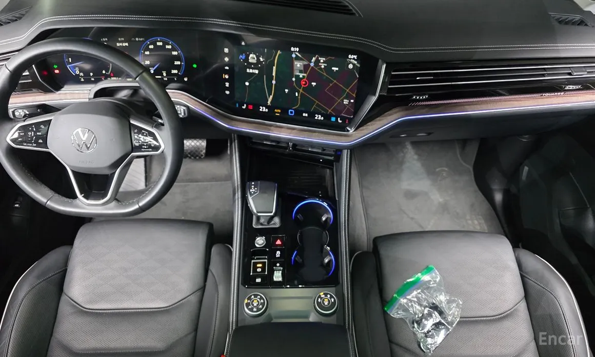 Фото 7 - Volkswagen Touareg