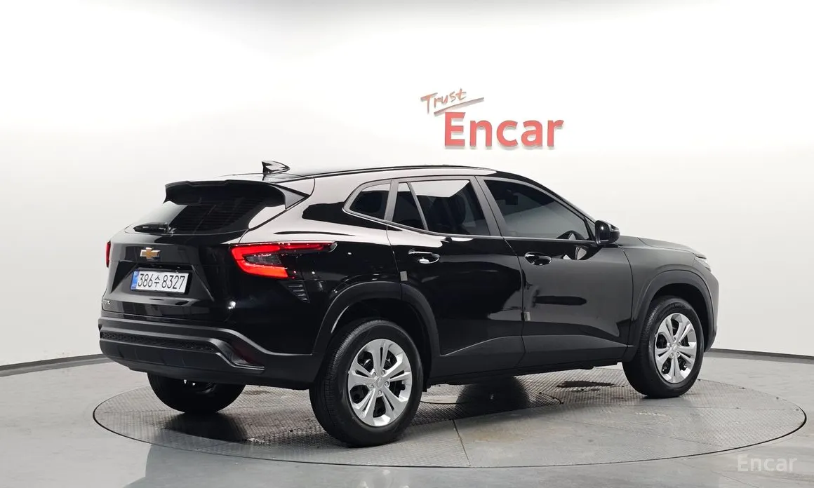 Фото 2 - Chevrolet Trax