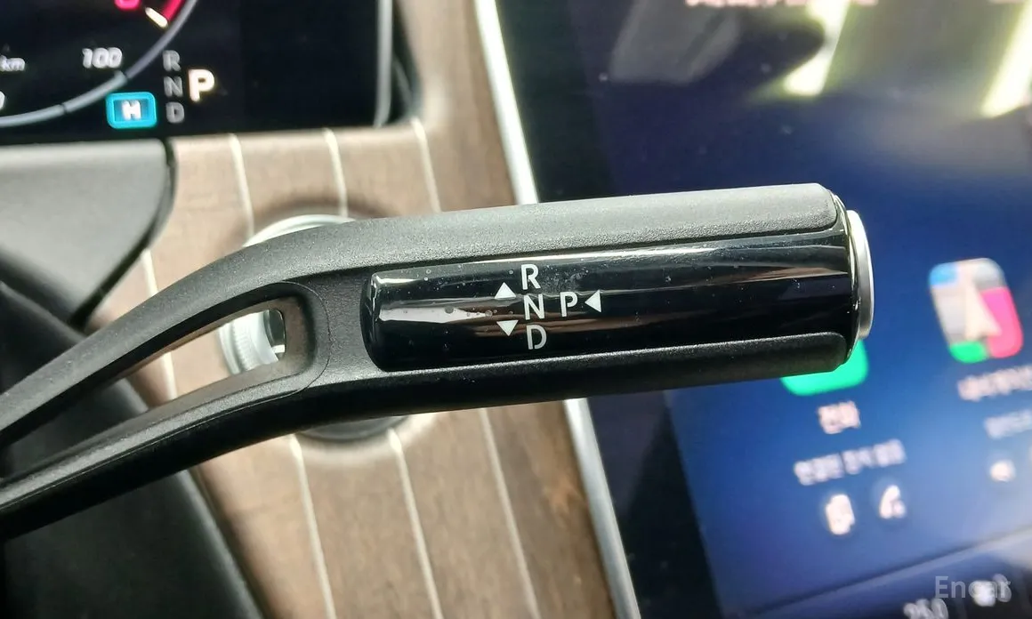 Фото 19 - Mercedes-Benz E-Class