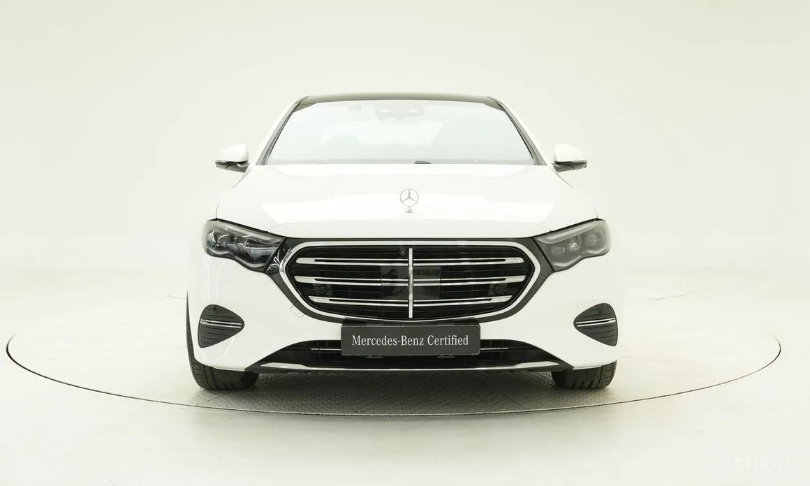 Фото 3 - Mercedes-Benz E-Class