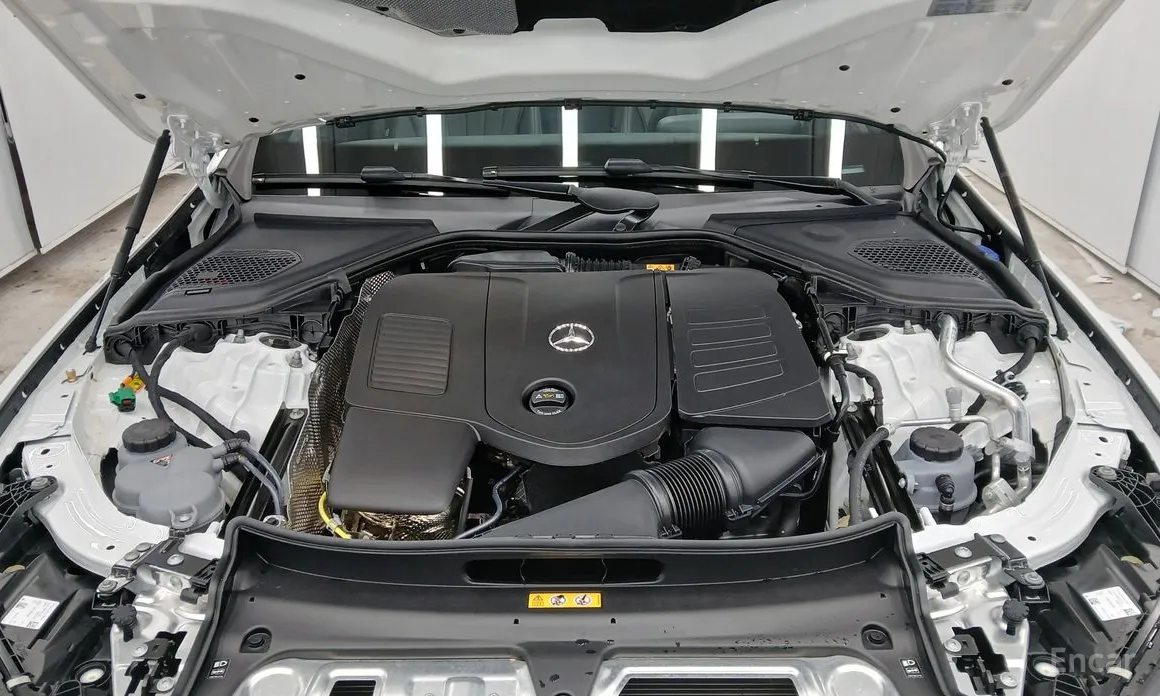 Фото 6 - Mercedes-Benz E-Class