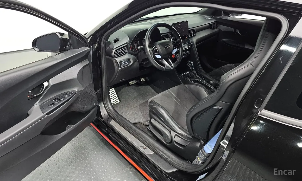 Фото 11 - Hyundai Veloster