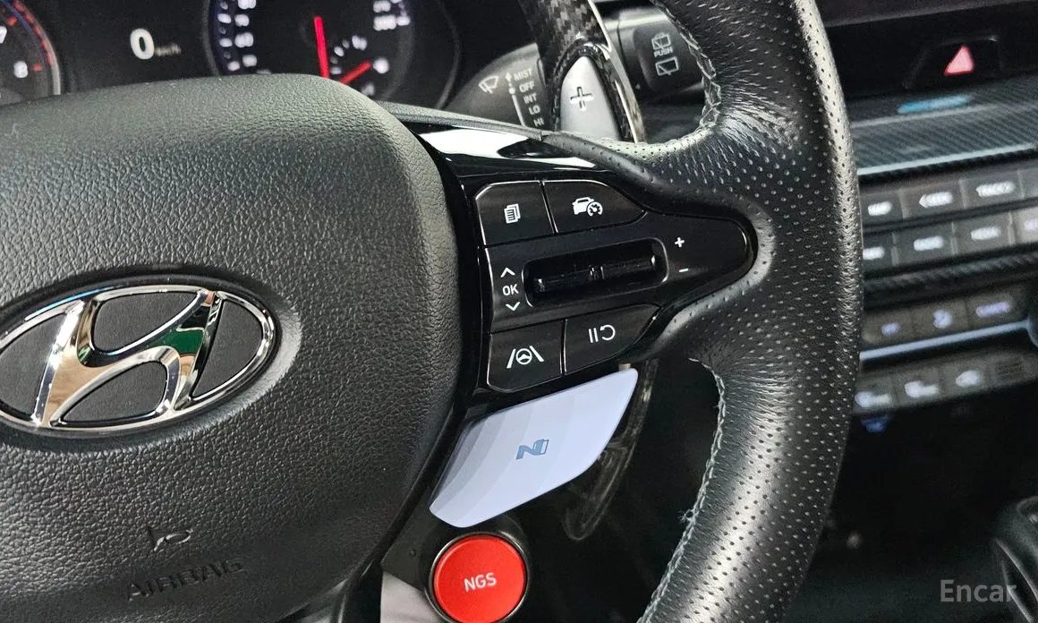 Фото 18 - Hyundai Veloster