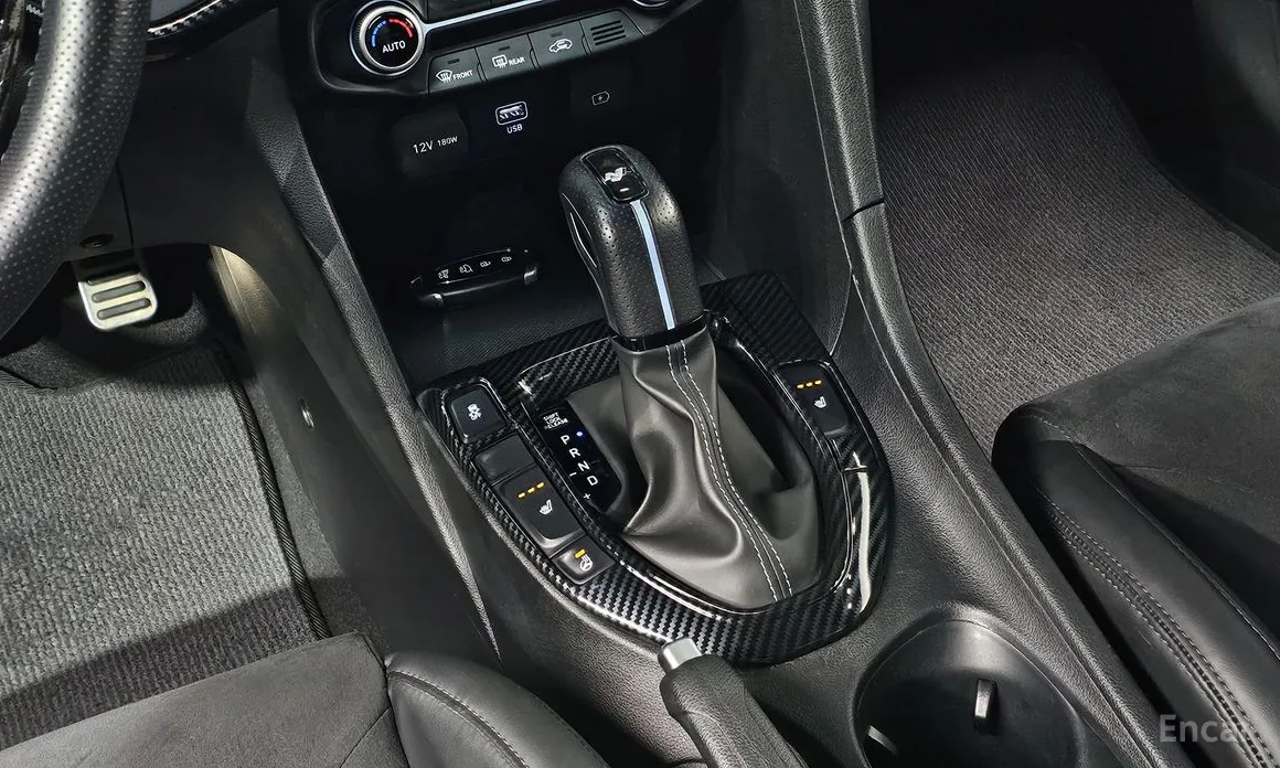 Фото 9 - Hyundai Veloster