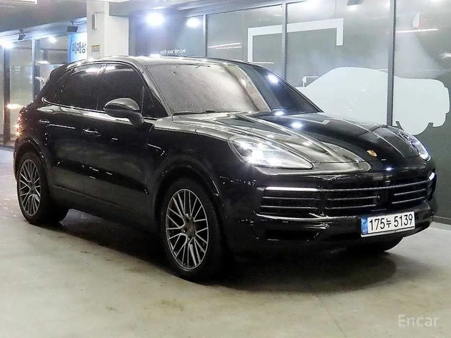 Фото 1 - Porsche Cayenne