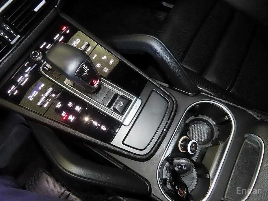 Фото 12 - Porsche Cayenne